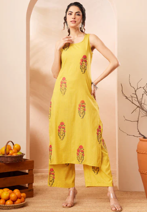 Women's Elegant Yellow Floral Printed Straight Cotton Kurta Pant Set