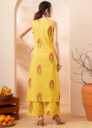 Women's Elegant Yellow Floral Printed Straight Cotton Kurta Pant Set