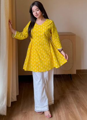 Women's Yellow Ethnic Motifs Printed Pure Cotton A-Line Tunic