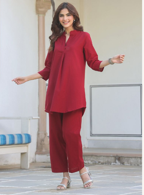 मैरून लिनन कॉटन स्ट्रेट को-ऑर्ड सेट 