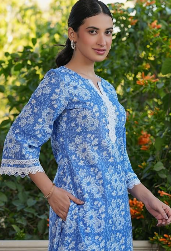 महिलाओं के लिए नीले रंग का फ्लोरल प्रिंटेड प्योर कॉटन स्ट्रेट फिट को-ऑर्ड सेट 